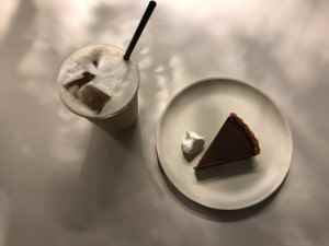タルトとカフェオレ